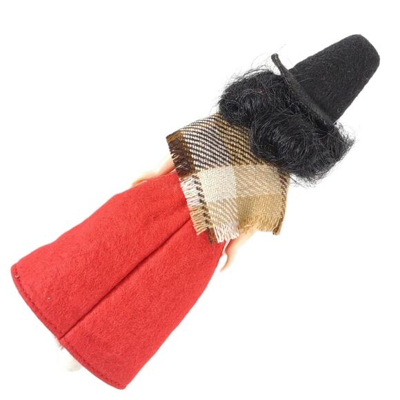 Vintage Gwyneth Doll 8" Doll, Dressed in Wales in Traditional Welsh Costumes - Picture 5 of 5